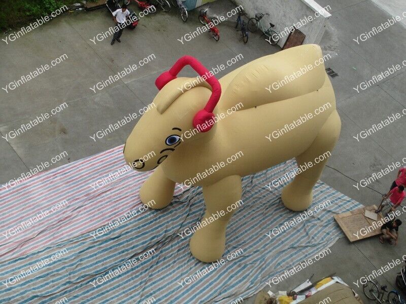 Inflatable camelsGC134